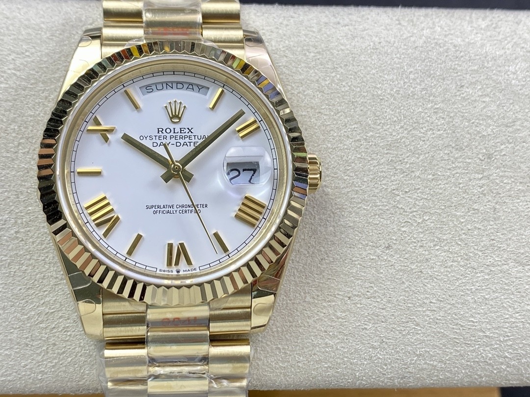 Rolex OYSTER PERPETUAL Day-Date 40