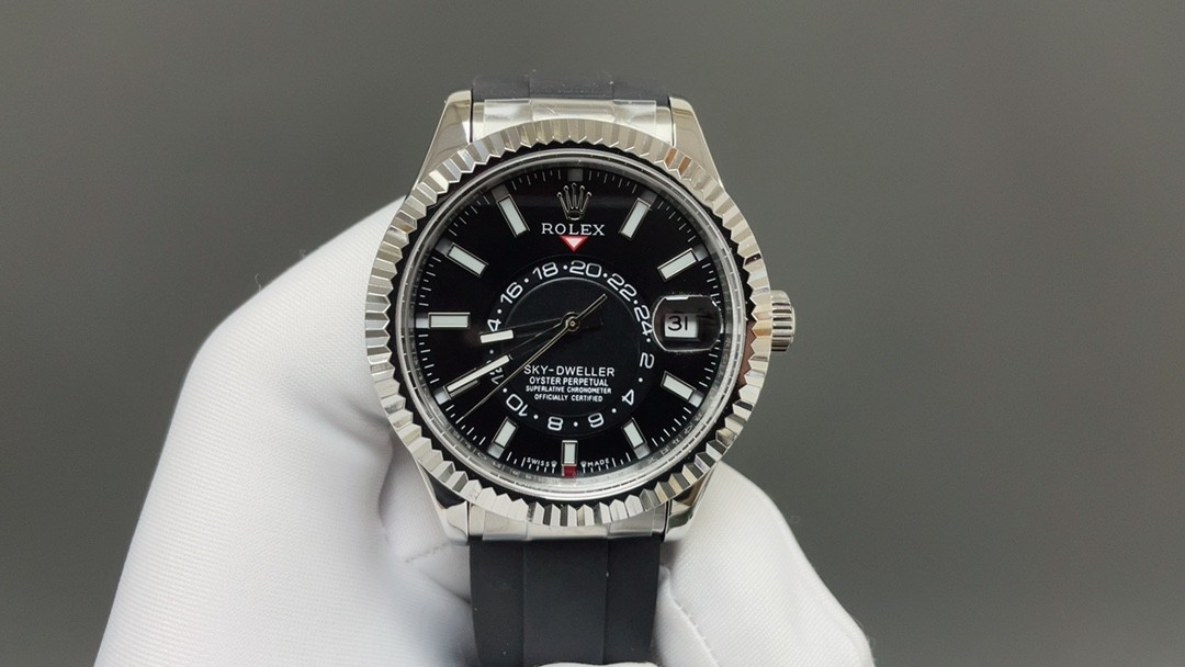 Rolex OYSTER PERPETUAL Sky-Dweller