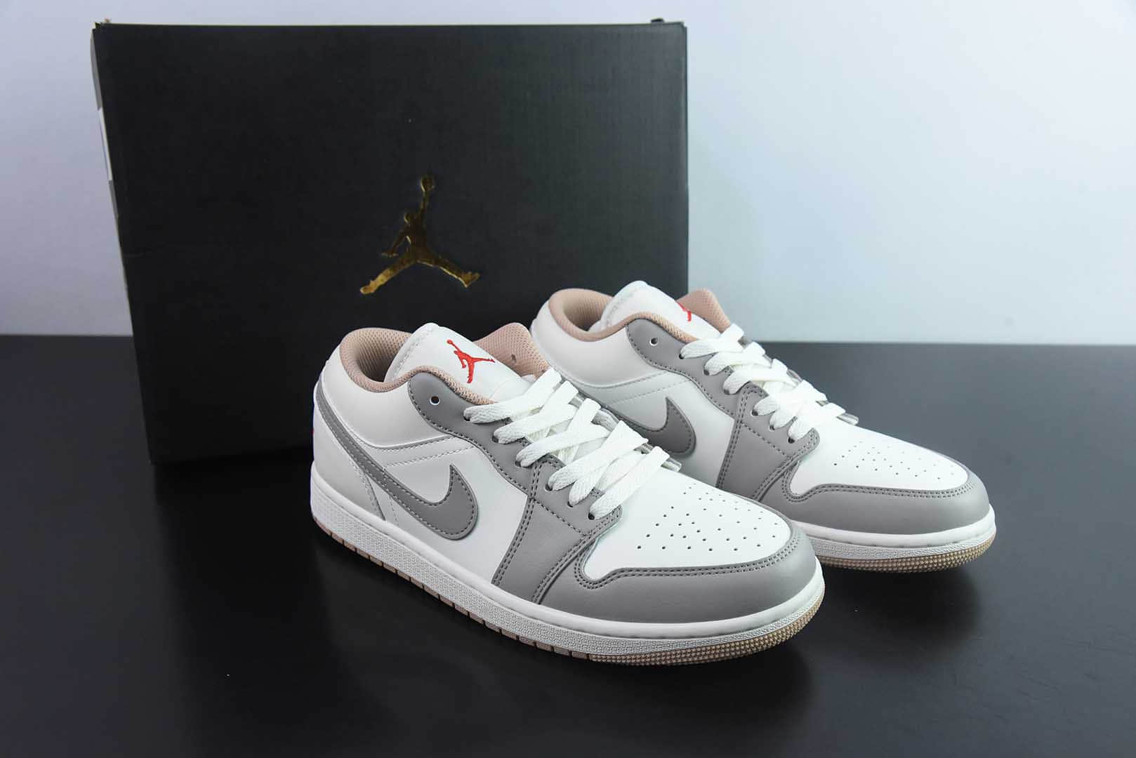 Air Jordan AJ1 Low AJ1 Neutral Grey White Red 553558-169